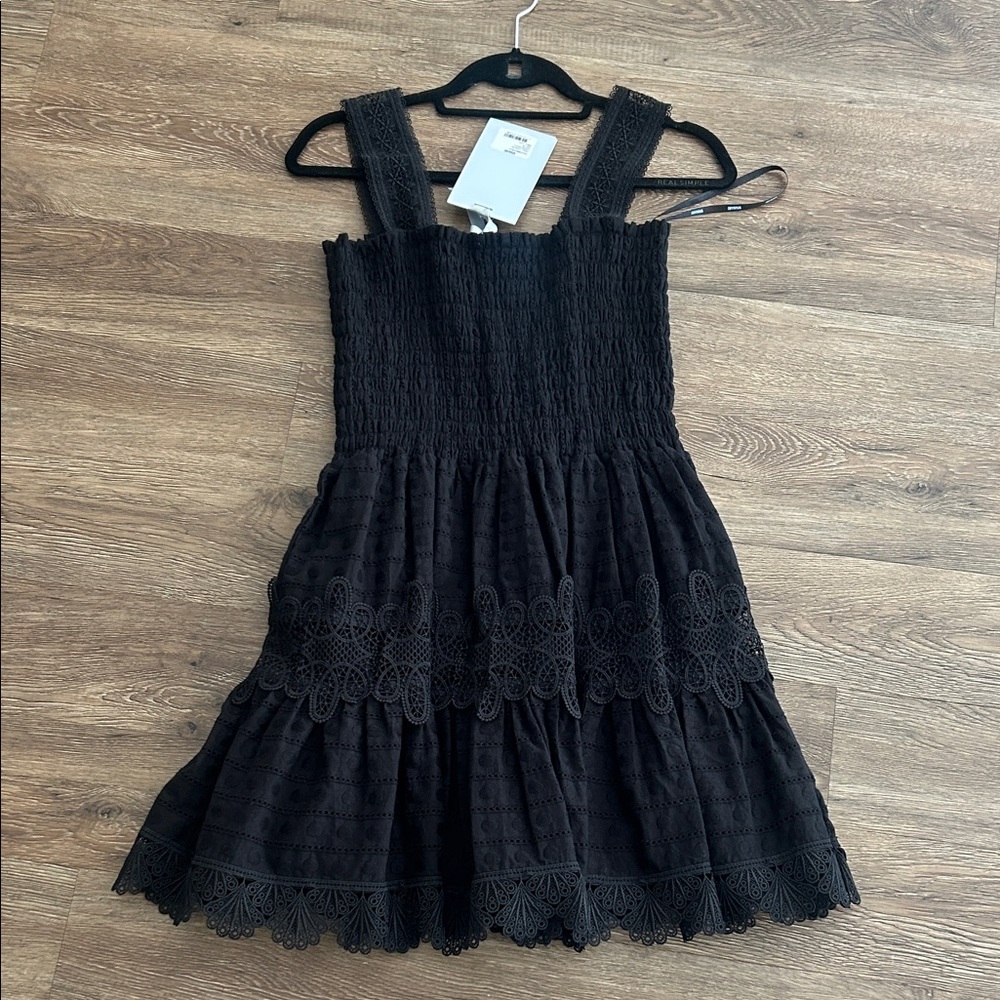 NWT Waimari Elegant Black Lace Dress size medium